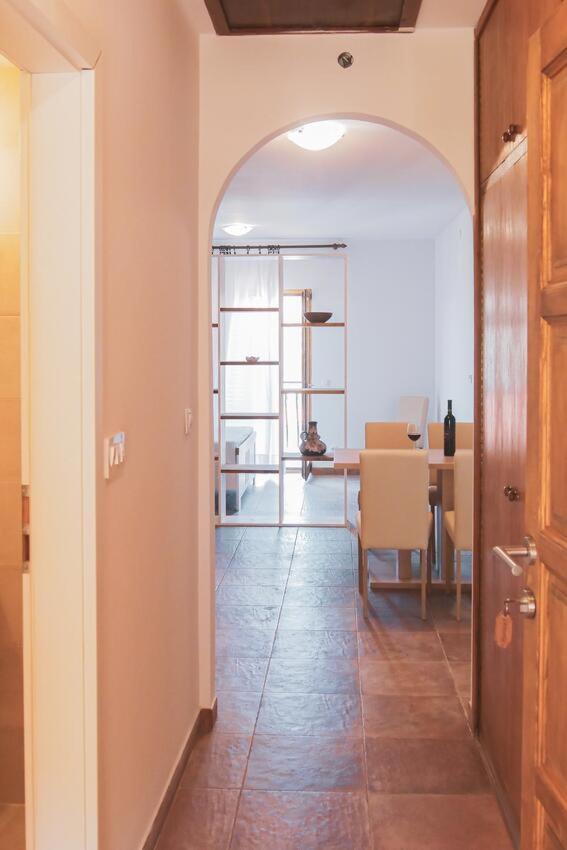 Fully Renovated One Bedroom Apartment With A Seaview - A Sevid Esterno foto