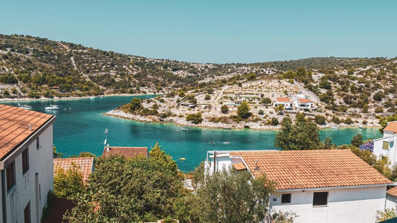 Fully Renovated One Bedroom Apartment With A Seaview - A Sevid Esterno foto